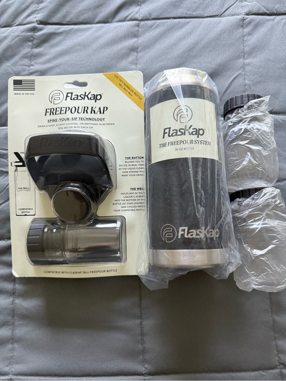 Flaskap FreePour System: 6oz liquor disp.cap & 26oz cup holder,mix drink tumbler